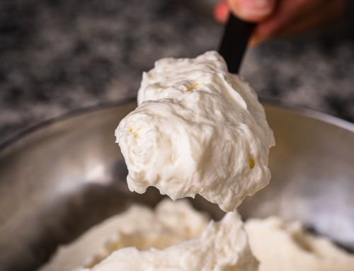 Crema di ricotta, miele e mandorle — la colazione